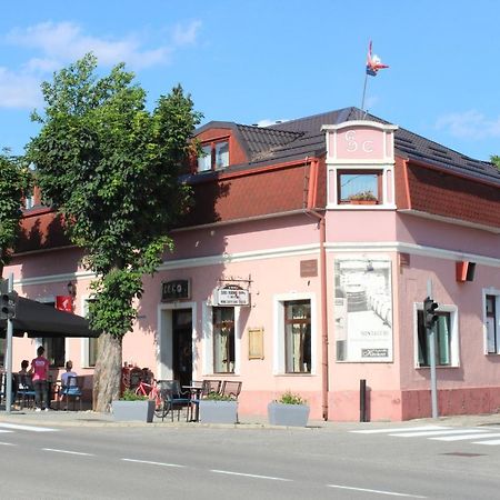 Wellness B&B Winery Sontacchi Kutjevo Buitenkant foto