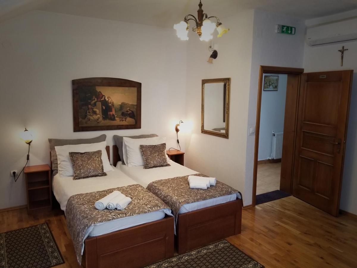 Wellness B&B Winery Sontacchi Kutjevo Buitenkant foto