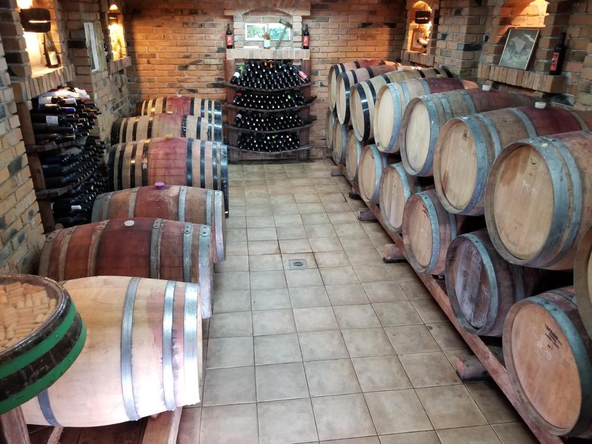 Wellness B&B Winery Sontacchi Kutjevo Buitenkant foto